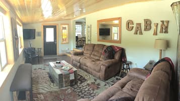 TV, fireplace, video games, table tennis