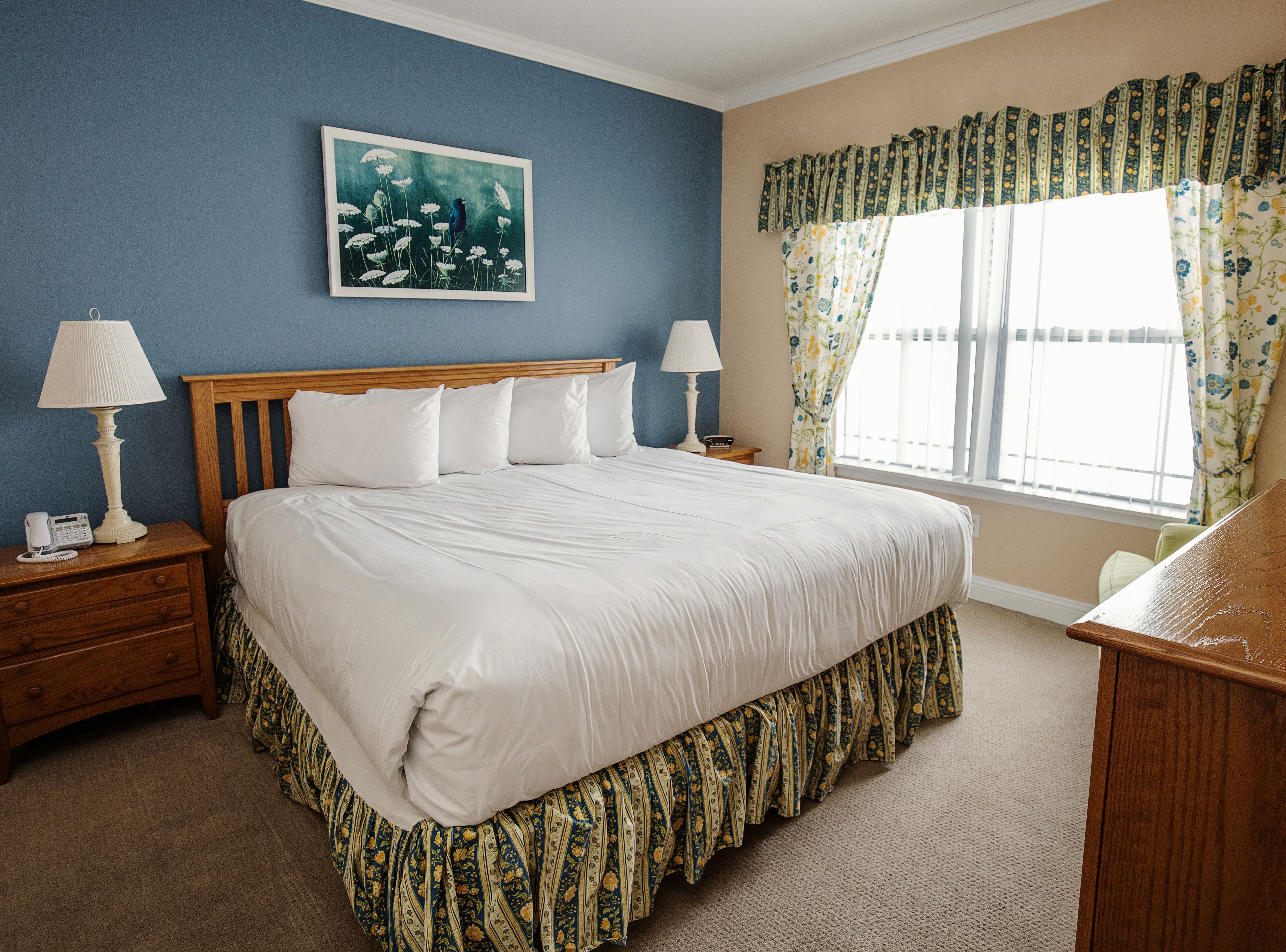 211 - Two Bedroom Lakefront Condo Suite