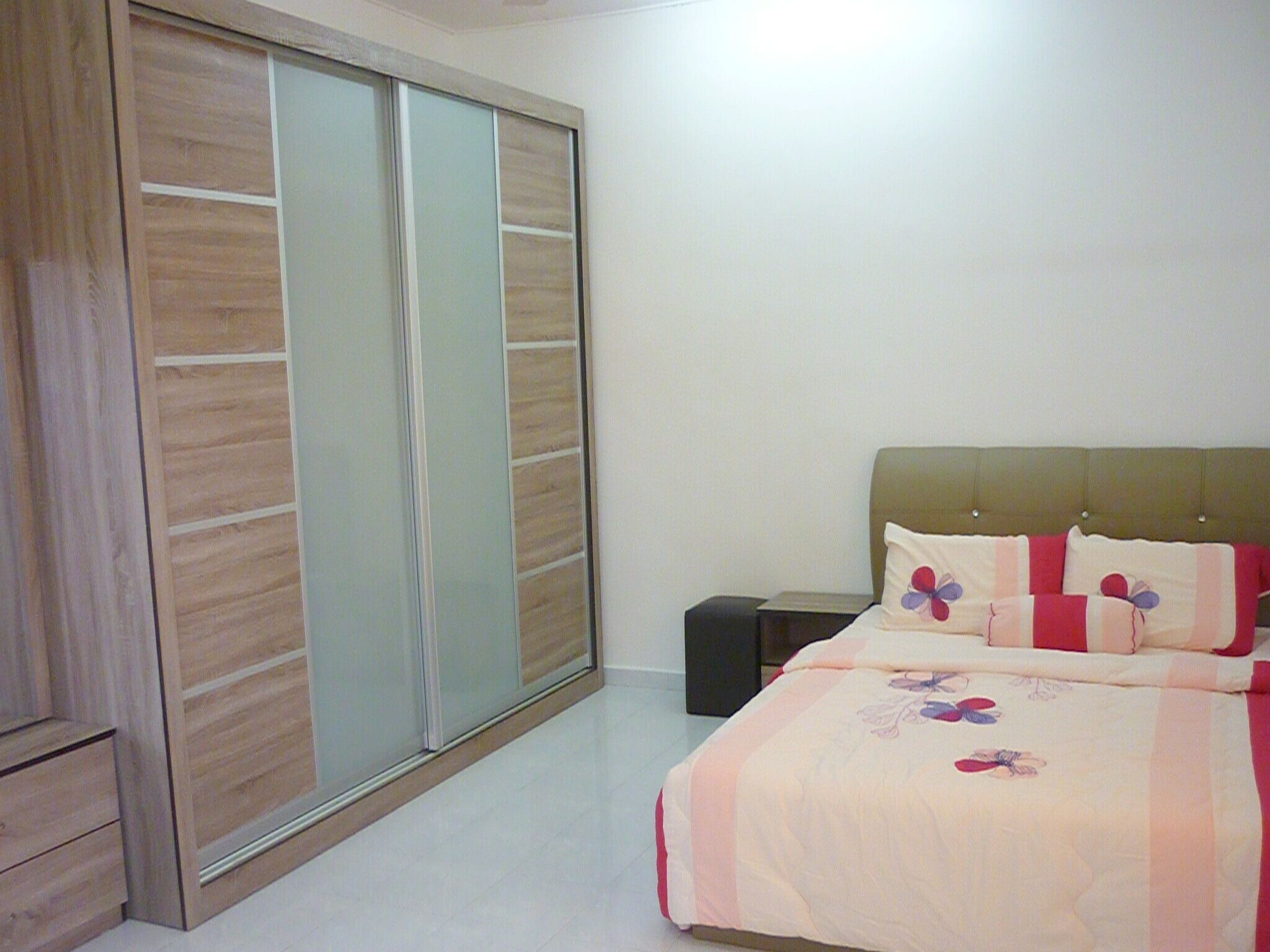 4 bedrooms, iron/ironing board