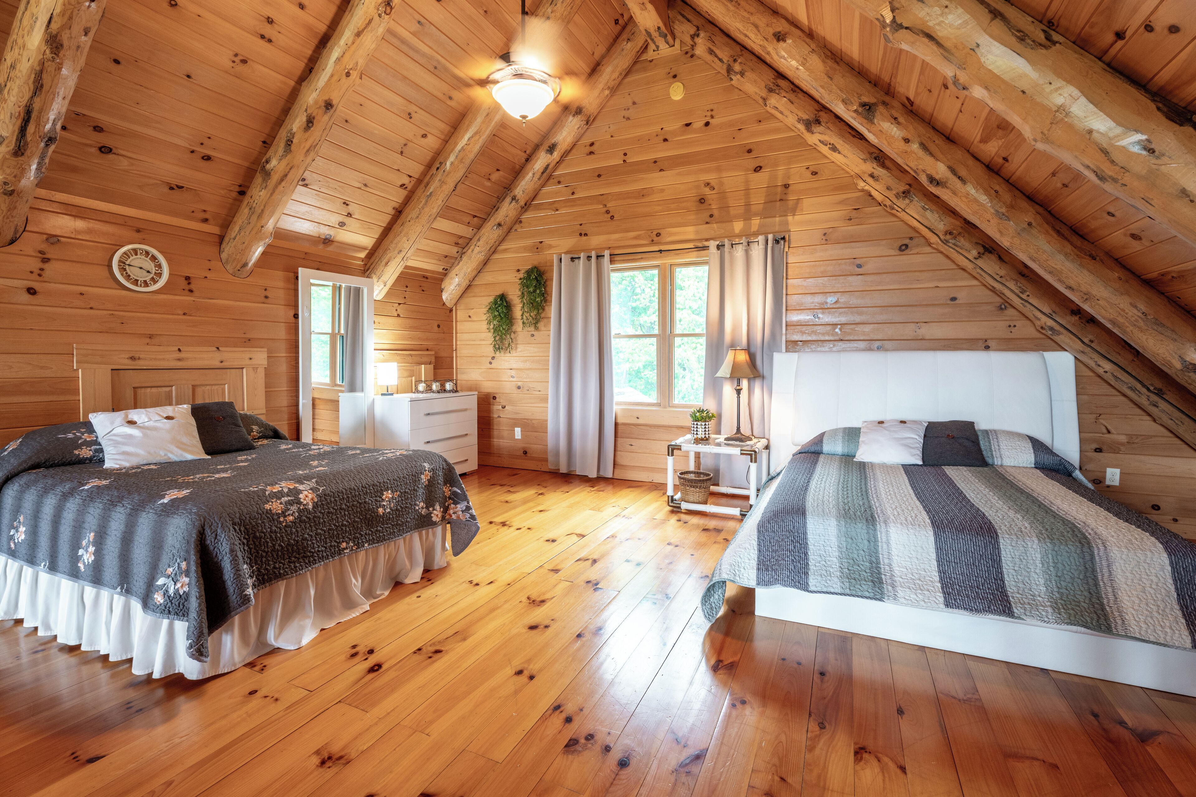 2 多间卧室、熨斗/熨衣板、床单