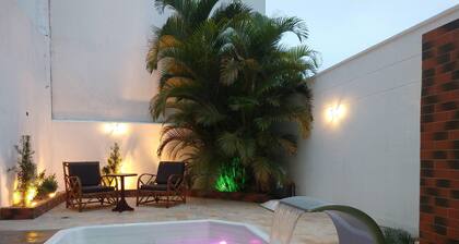 CASA C / SWIMMING POOL - HIGH STANDARD - PIÇARRAS - SC - C / VISTA P / O MAR - 50m BEACH