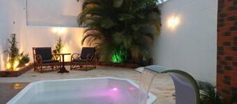 Casa C/ Piscina - C/ Vista P/ O MAR - Alto Padrão - Piçarras - SC - 50m Praia