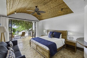 4 عدّة غرف نوم ومكتب ومكواة/�لوح كي وواي فاي