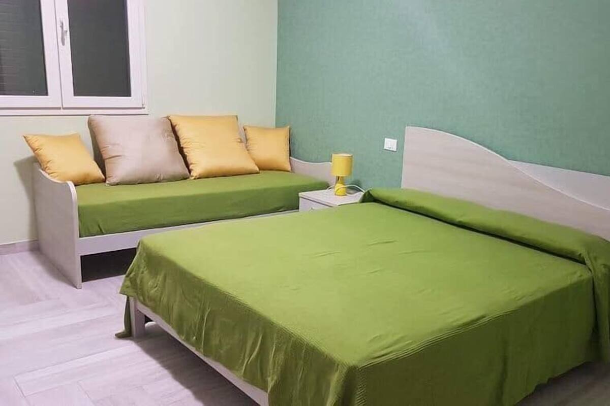 Triple Room, Beach View | Egyptian cotton sheets, premium bedding, memory foam beds, desk