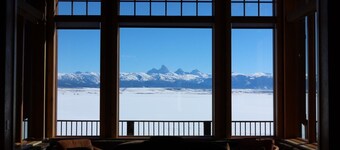 Casa di lusso con 4 splendide viste sul picco