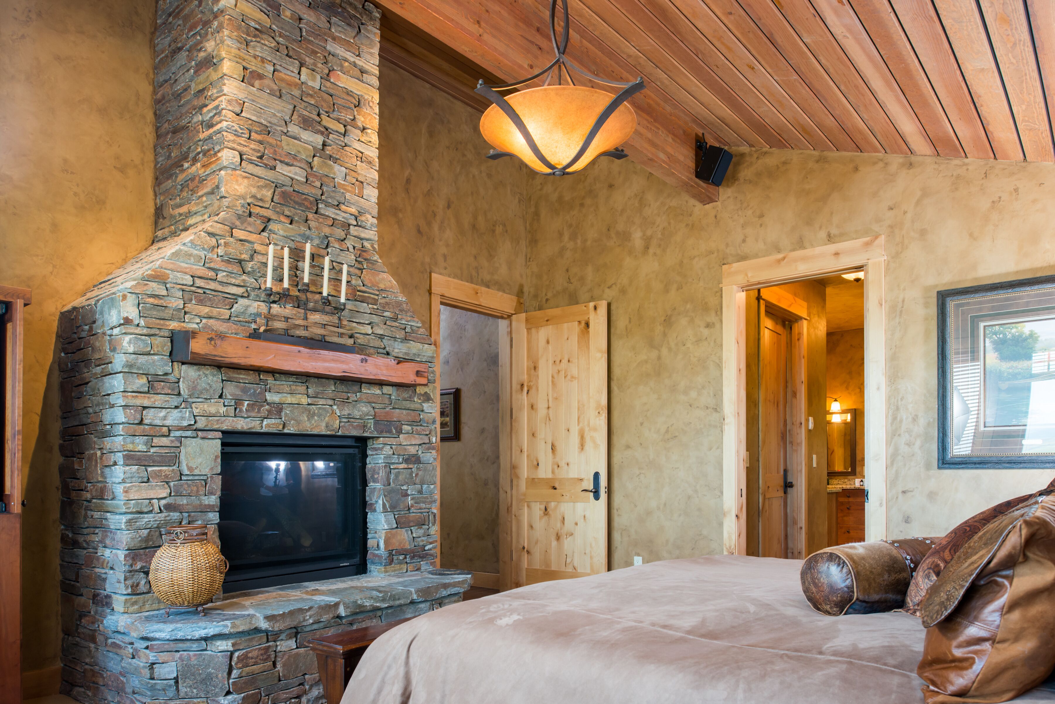 Luxury home with Stunning 4 Peak Views