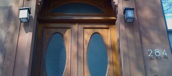 Charming, Convenient & Spacious 2BR Carroll Gardens Brownstone