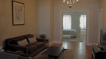 Smart TV, DVD player