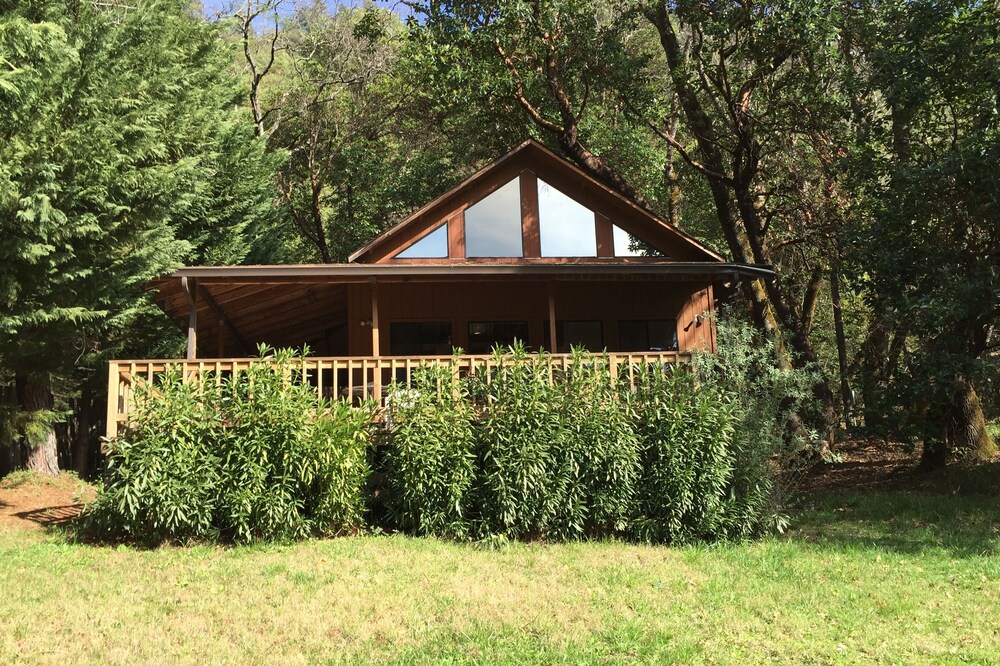 Trinity River Cabin, Willow Creek
