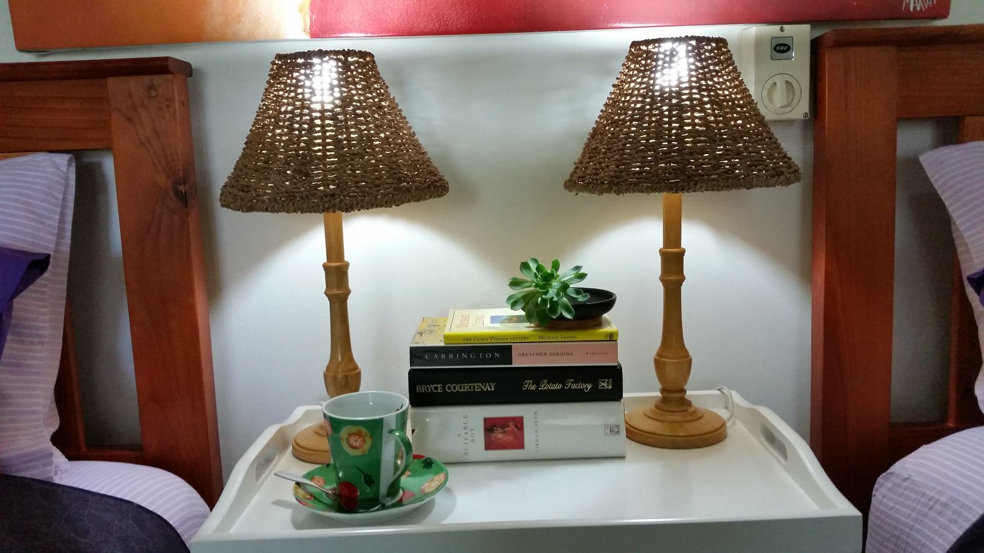 Semi self-contained guest suite, central, quiet, in heritage area.