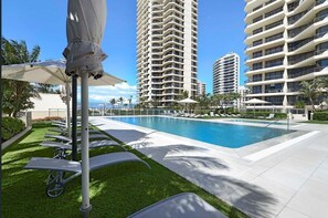 Outdoor pool, a heated pool