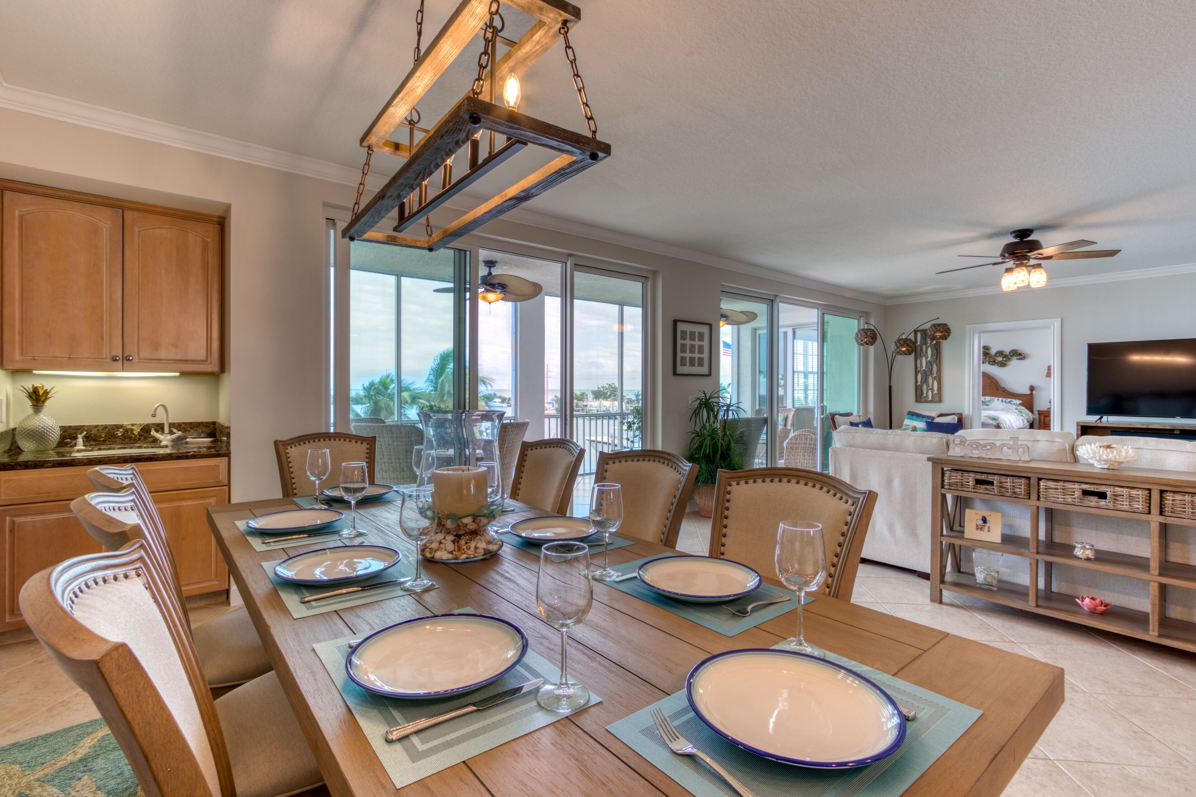 ☀️Luxury 3 BR Remodeled! Ocean View PoolSpa, MarinaBikes Boat Slip Tennis/Pickle