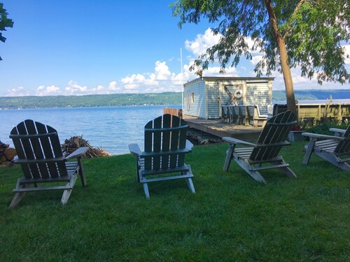 Cayuga Lake Cottage near Ithaca, Taughannock Falls State Park and Trumansburg, N