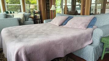 2 chambres, fer et planche à repasser, accès au Wi-Fi (inclus)