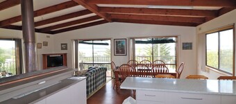 15 Brady Street, Mallacoota