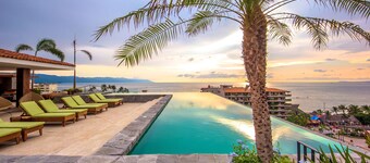 Gorgeous 2 Bd/2.5 Ba Modern Condo with Rooftop Pool/Terrace with Ocean Views