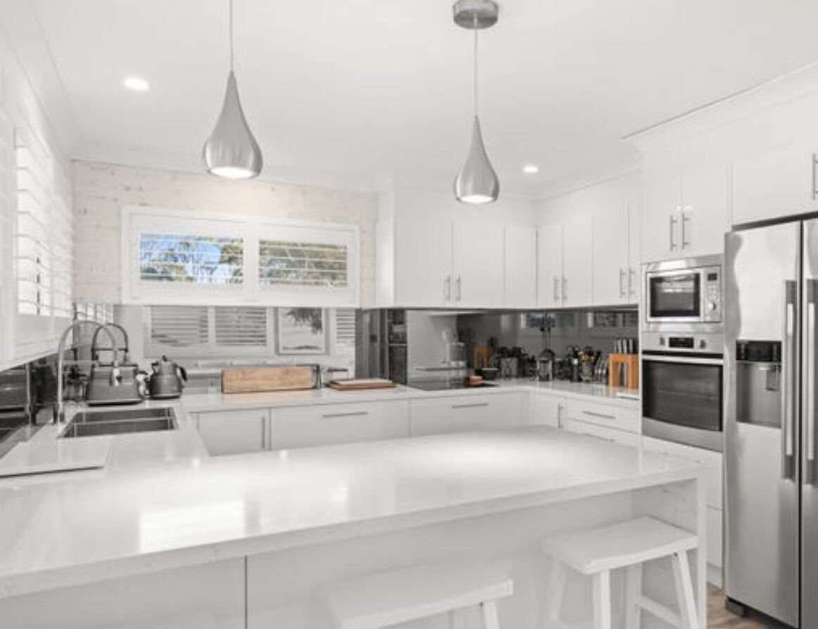 WOW factor : LUX Romantic TERRIGAL BEACH SEA LA VIE Apartment