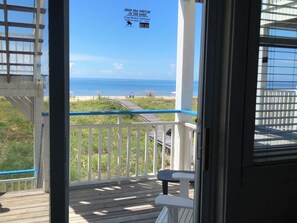 Property grounds - Beach Front Single House - 6 Person Hot Tub - Great views with Affordable Rate! (St George Island)