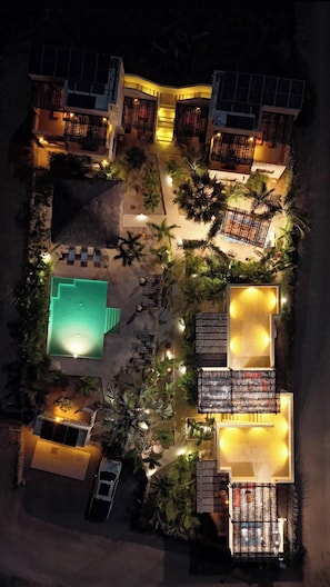 Outdoor pool, a heated pool