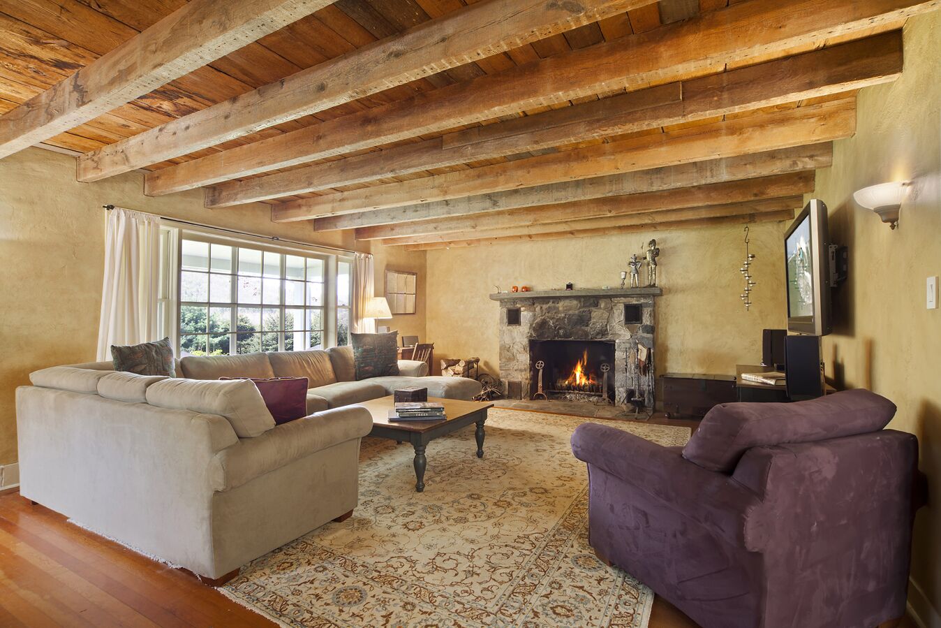 1876 Eyebrow Colonial Home on 36 acres, with pool and fully loaded game room 