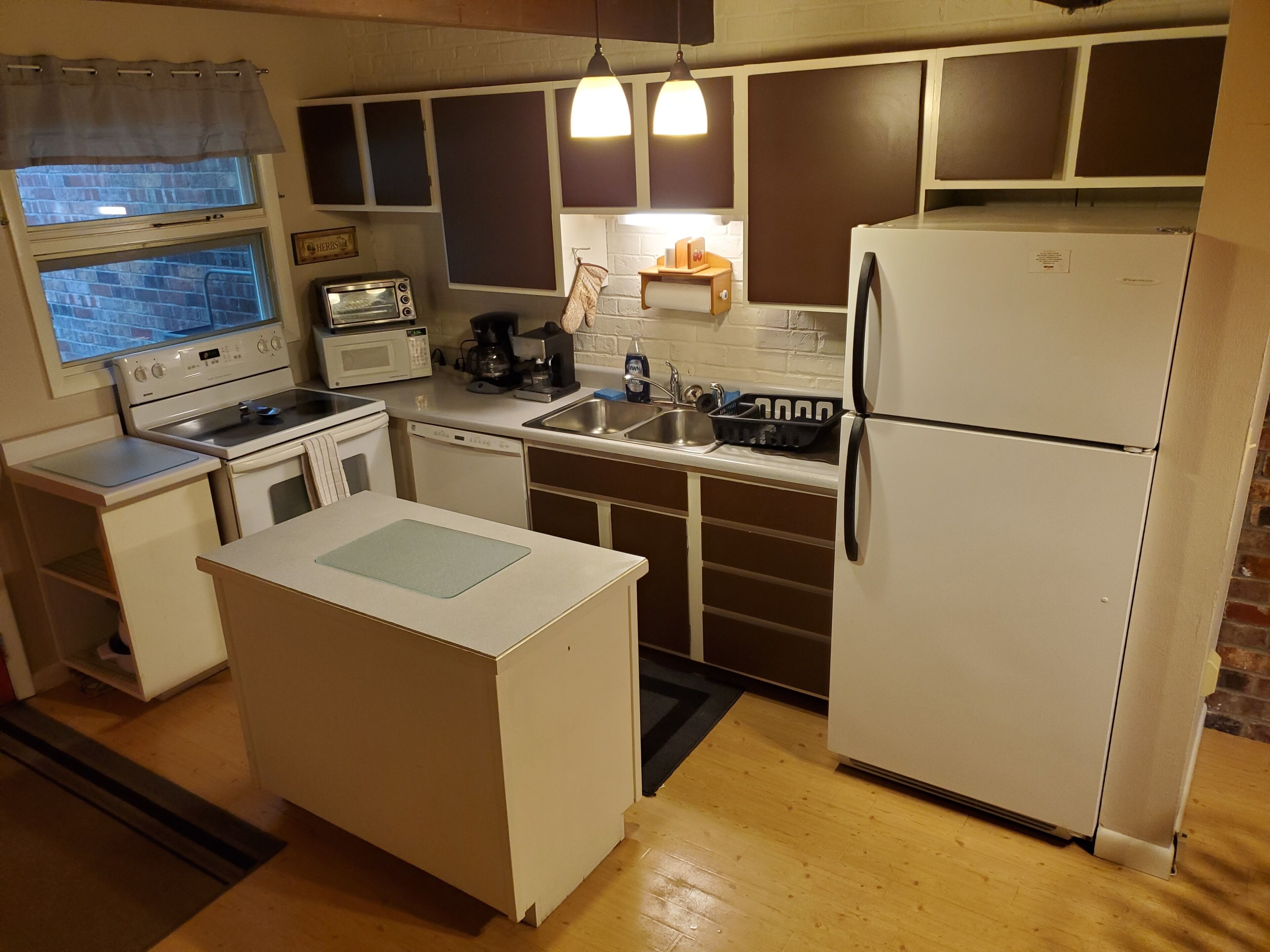 Fox Hill Condo - BEST LOCATION!