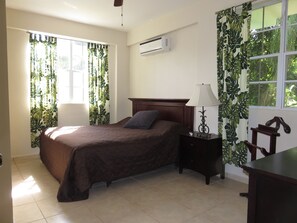 5 bedrooms, iron/ironing board, WiFi, bed sheets - Villa Next To El Yunque Rainforest, A Little Paradise, 5-10 Mins From The Beach (Rio Grande)
