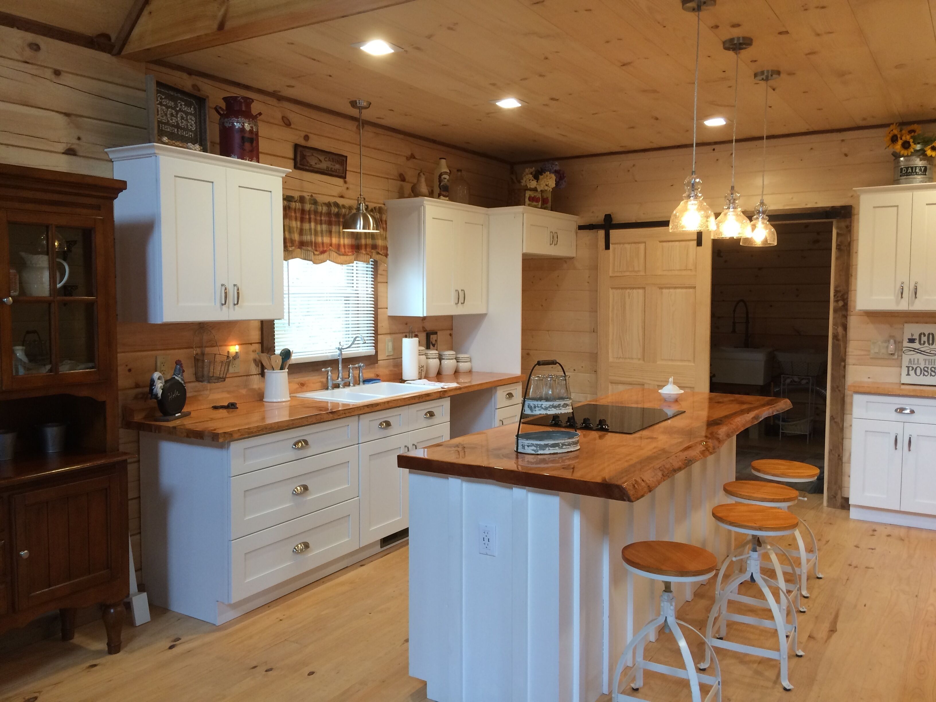 Escape Relax & Enjoy the cool mountain nights 