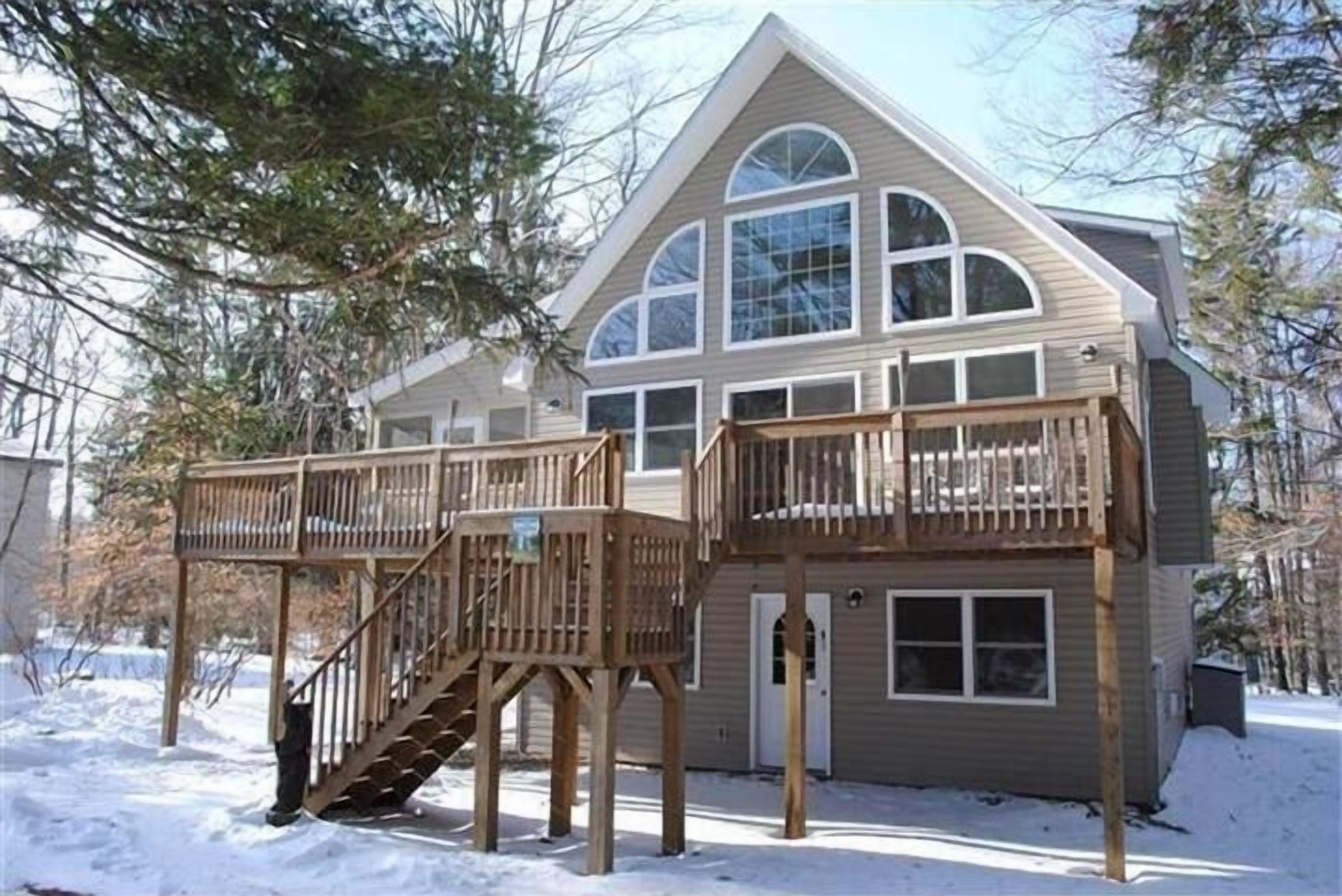 Awesome Fully Equipped Arrowhead Lake Chalet - Fast WiFi - Book Now!!!