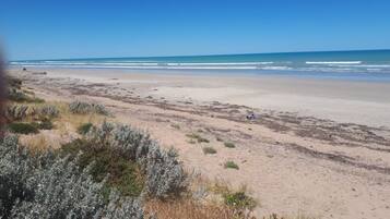 In Strandnähe, Liegestühle