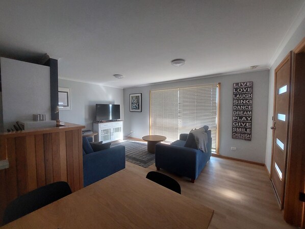 Smart TV, DVD player, books