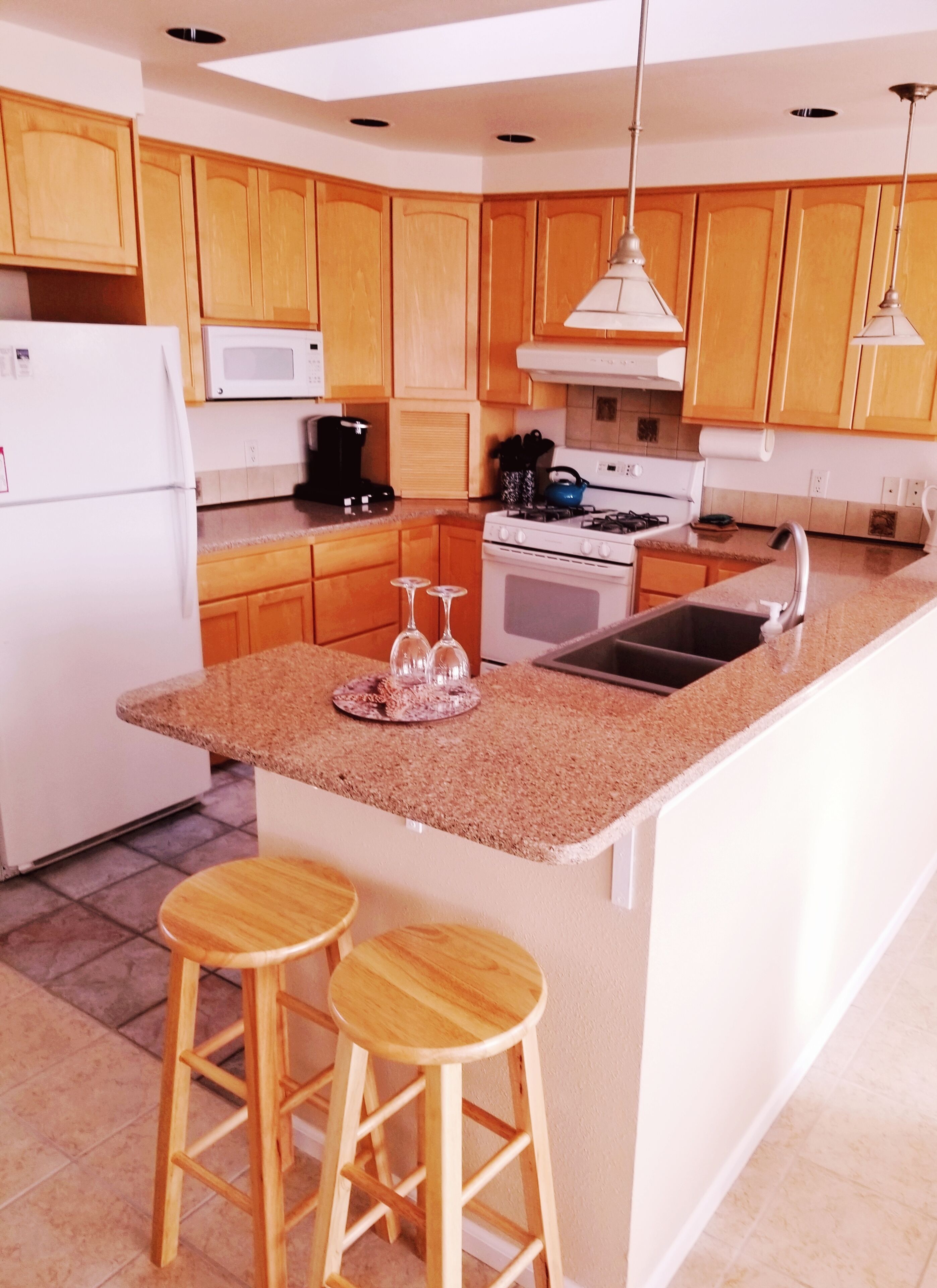 Ocean and Seastack View Townhouse on Coquille Point - 1-wk min