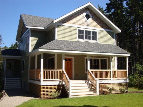 Gorgeous Newer Home on Mt. Desert Island, Minutes to Acadia
