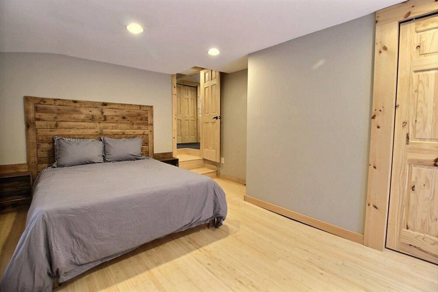 3 多间卧室、WiFi、床单