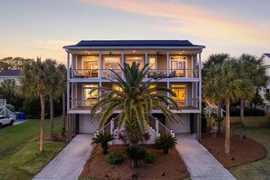 Exterior -  6 Bed/5 Bath Home, Elevator. Private Yard & Pool, Discounts for Winter bookings (Isle of Palms)