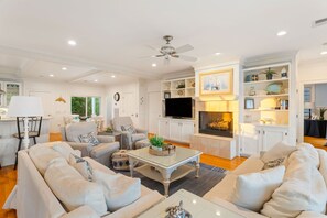 Smart TV, fireplace, DVD player, toys -  6 Bed/5 Bath Home, Elevator. Private Yard & Pool, Discounts for Winter bookings (Isle of Palms)