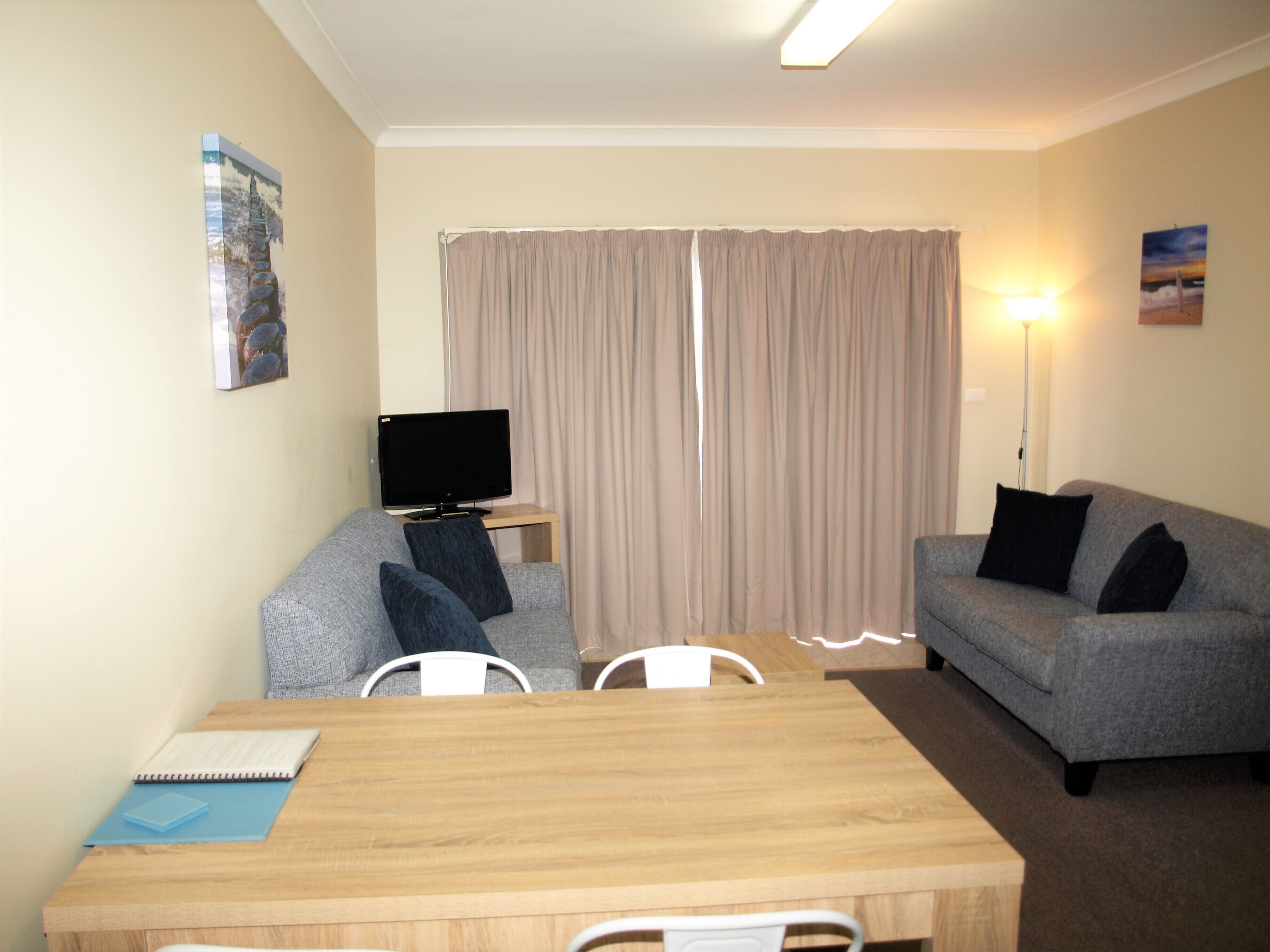 Walters Holiday Flats @ Hyams Beach (Flat 3) - Book 7 nights pay for only 6* — image 4