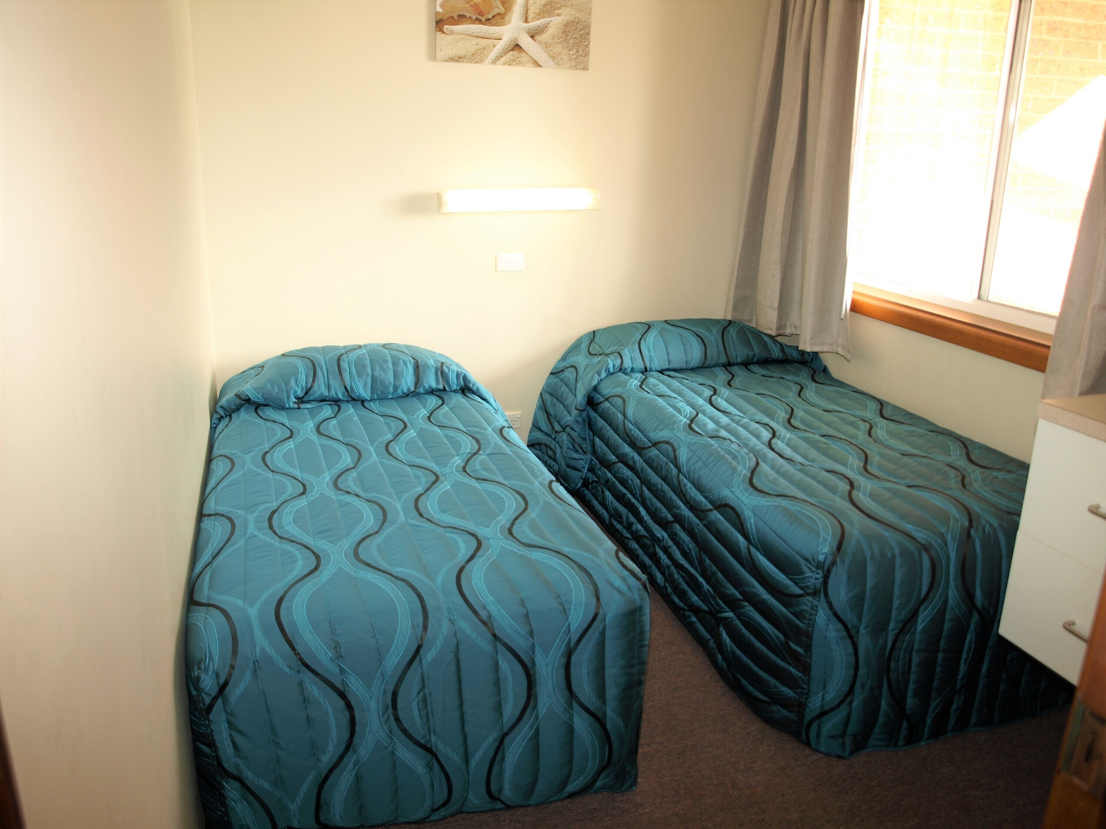 Walters Holiday Flats @ Hyams Beach (Flat 3) - Book 7 nights pay for only 6* — image 10