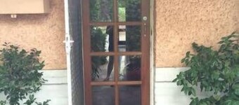 Stay at Simmons' house