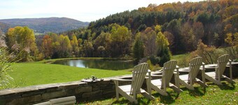 Woodstock Carriage House-280 acres-Views-Gardens-Skiing-Farm-2.5 miles from town