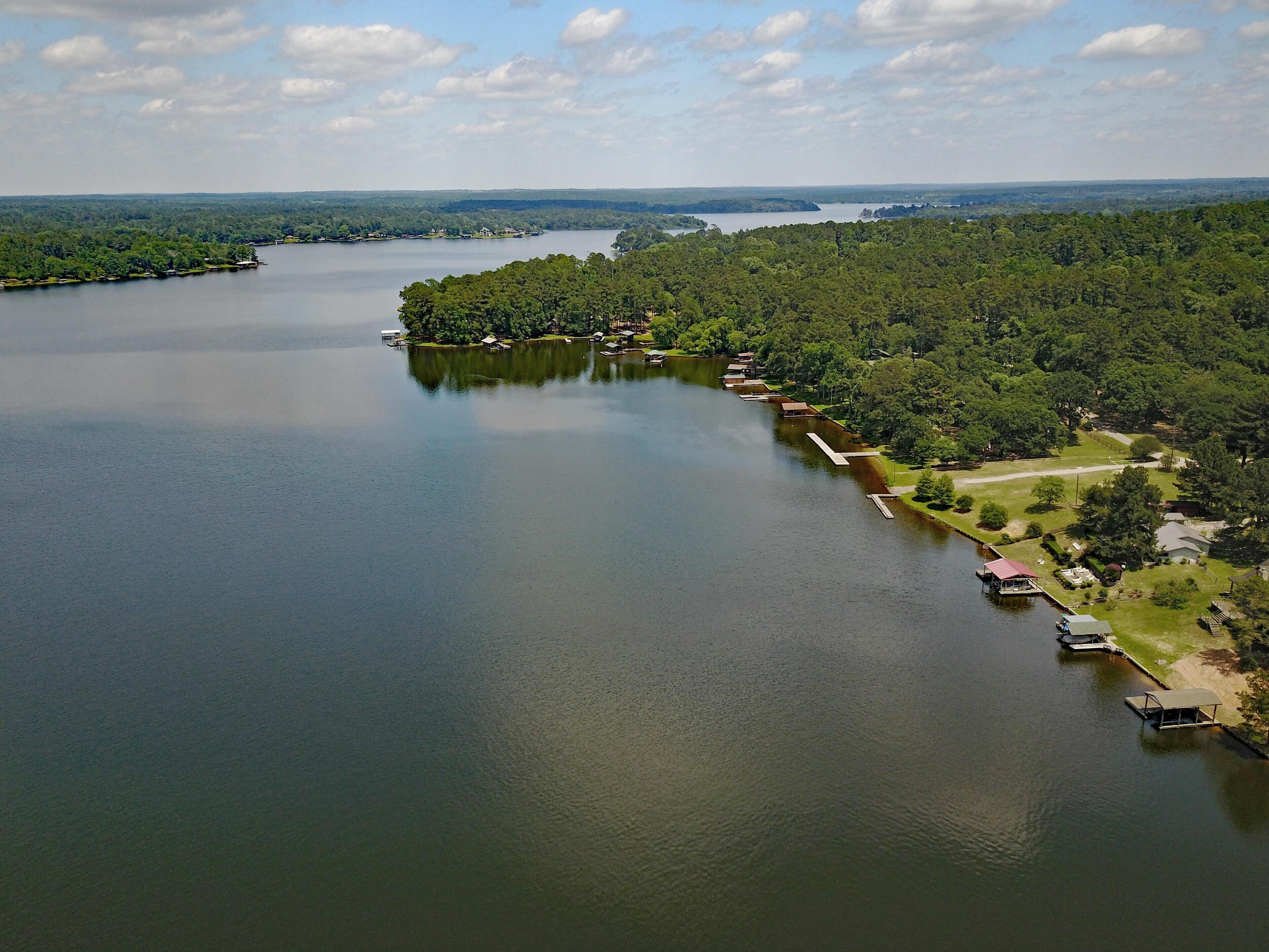 "Creekside" a Lake, Creek, Forest & Rolling Hills