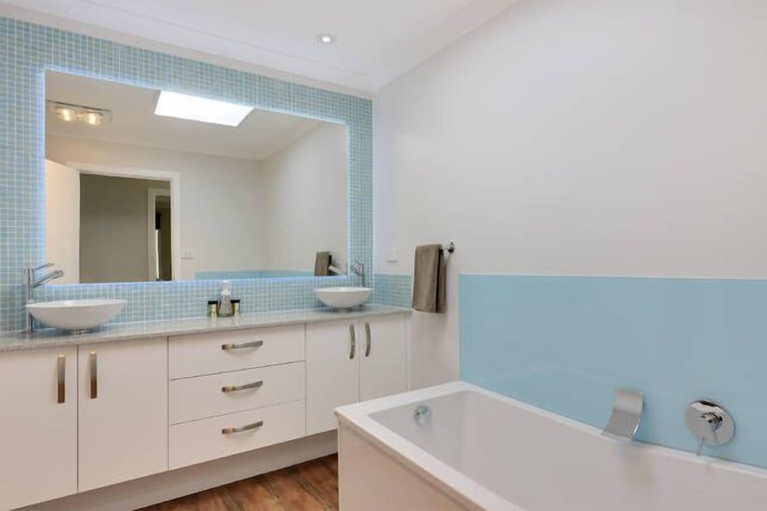 Ellie's House Hobart — image 17