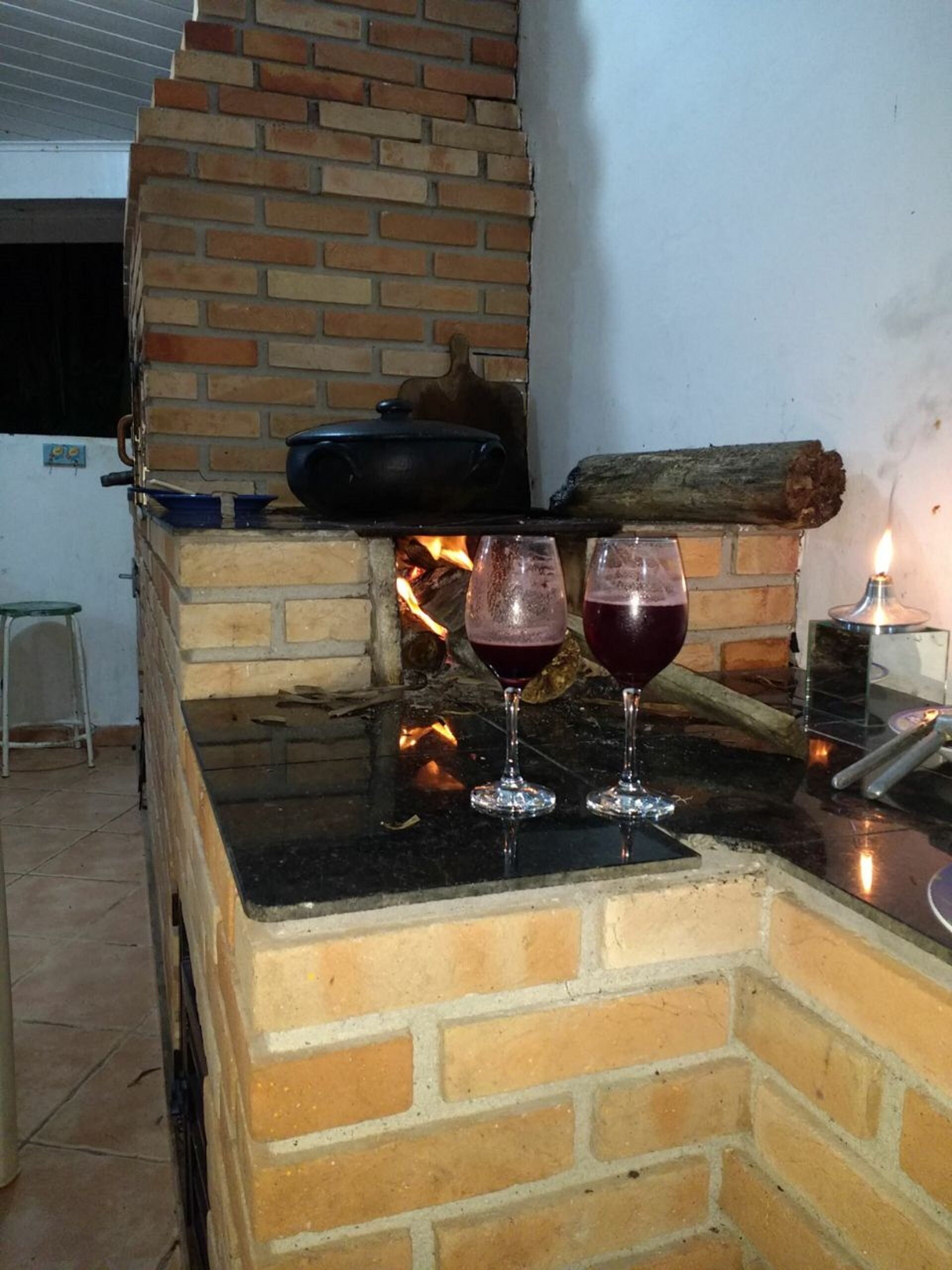 Beautiful house for 25 people with pool. Feel the air of the countryside near the sea.