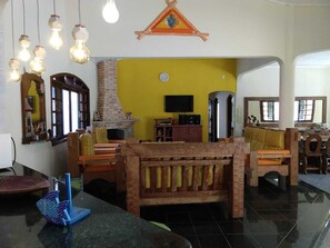 8 chambres, Wi-Fi gratuit