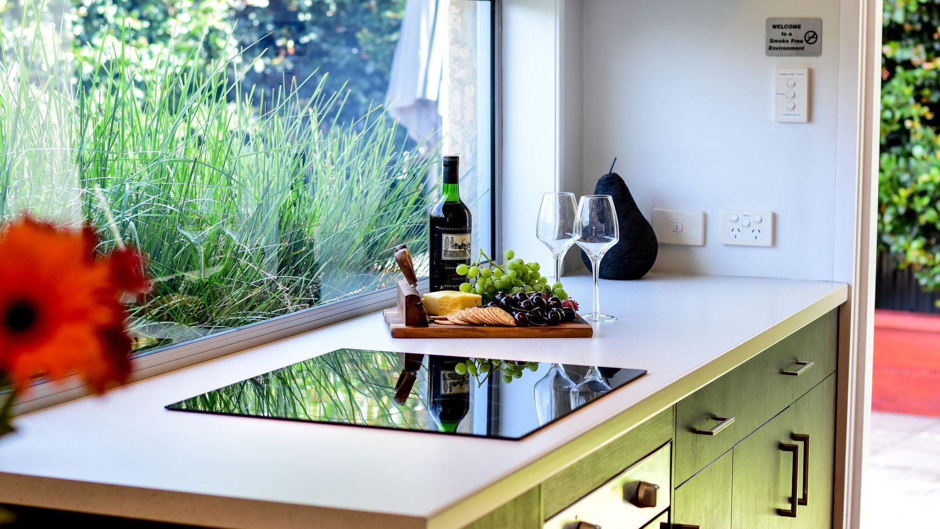 City to Sea. Boutique, modern with private garden