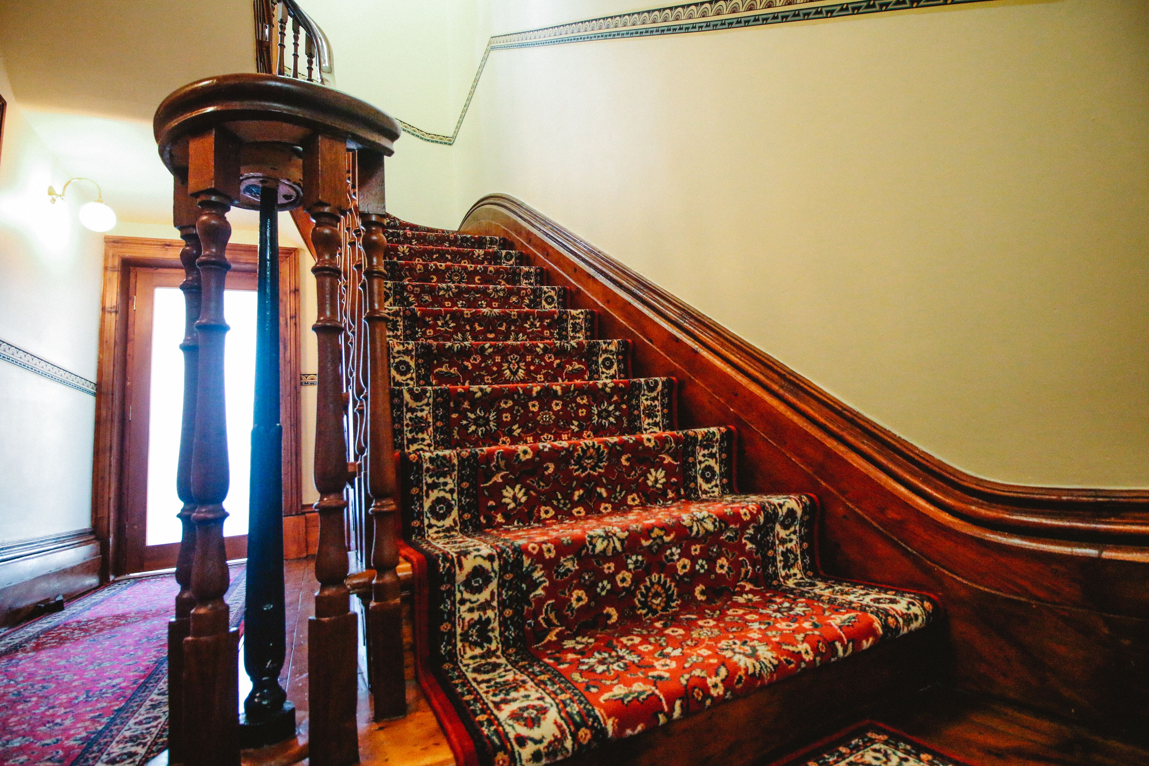 Hindmarsh House on College — image 25