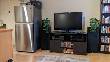 1 chambre, fer et planche Ă repasser, Wi-Fi gratuit, draps fournis