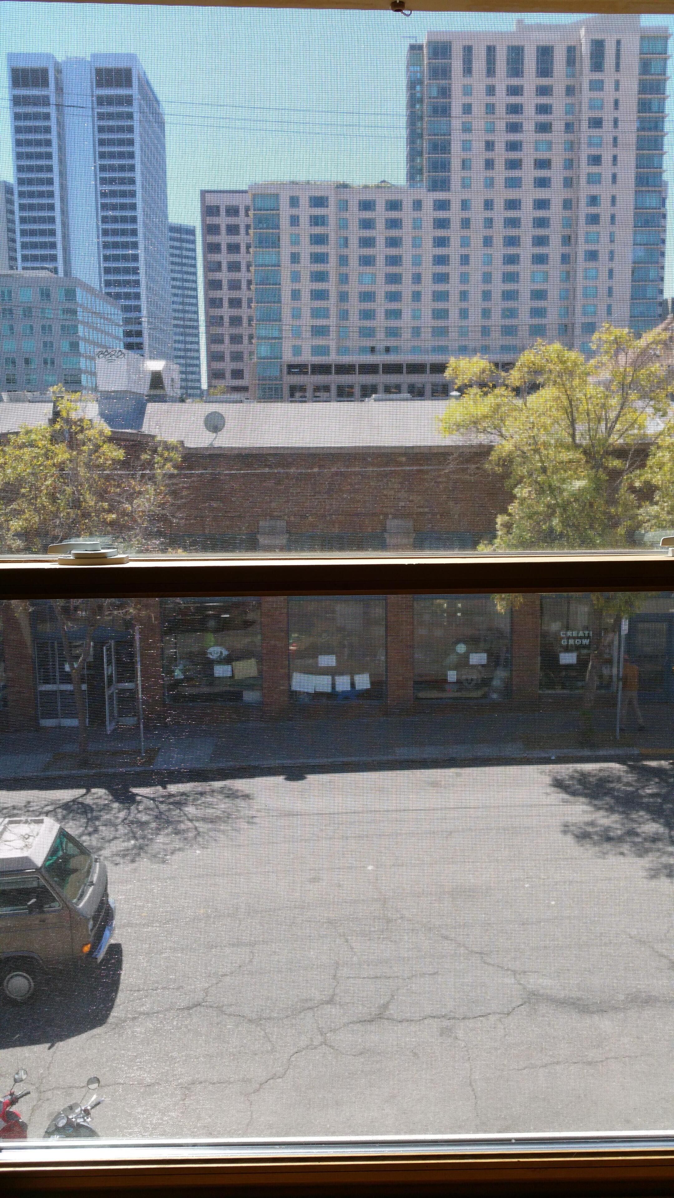 Top Floor Uptown 1-6 Guests 3BR 2BTH with Parking