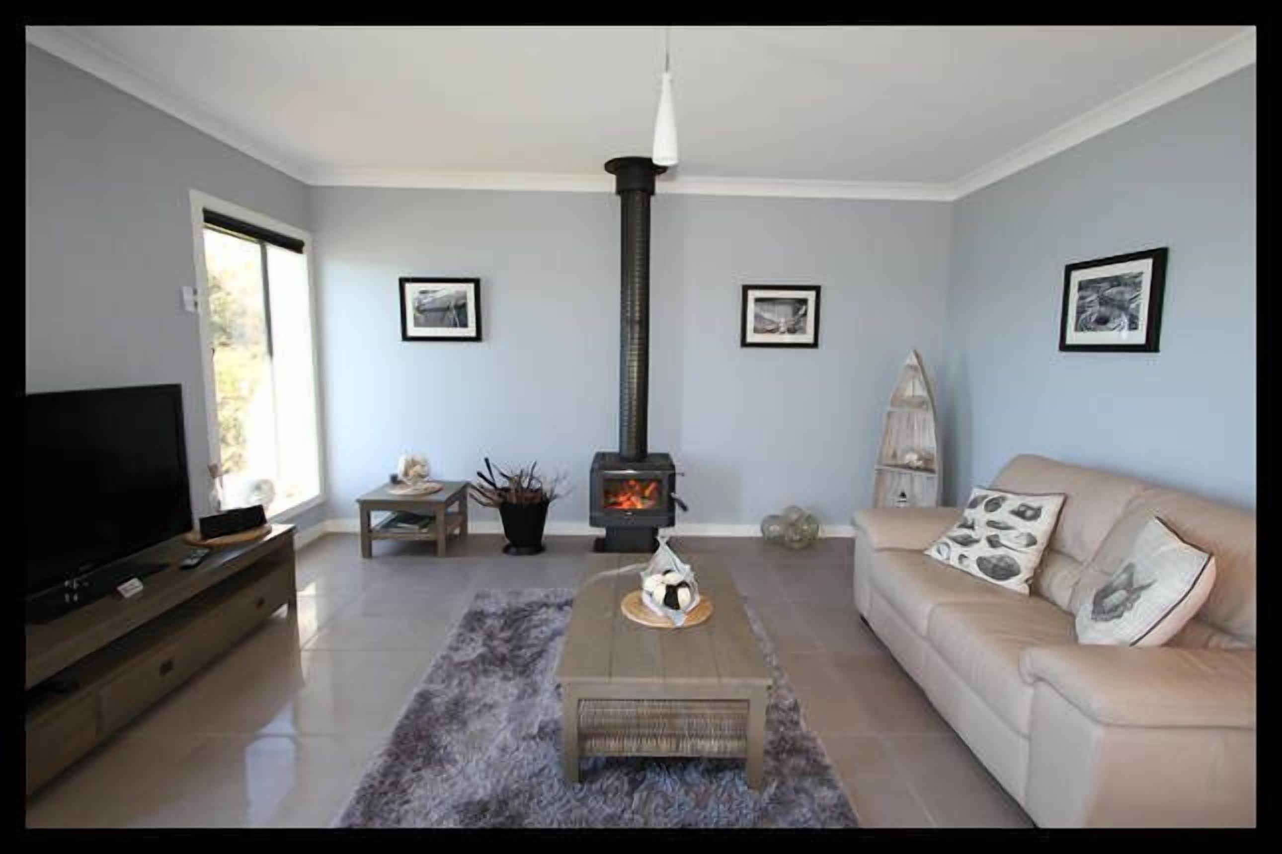 Tamar Boat House - Boutique Waterfront Property