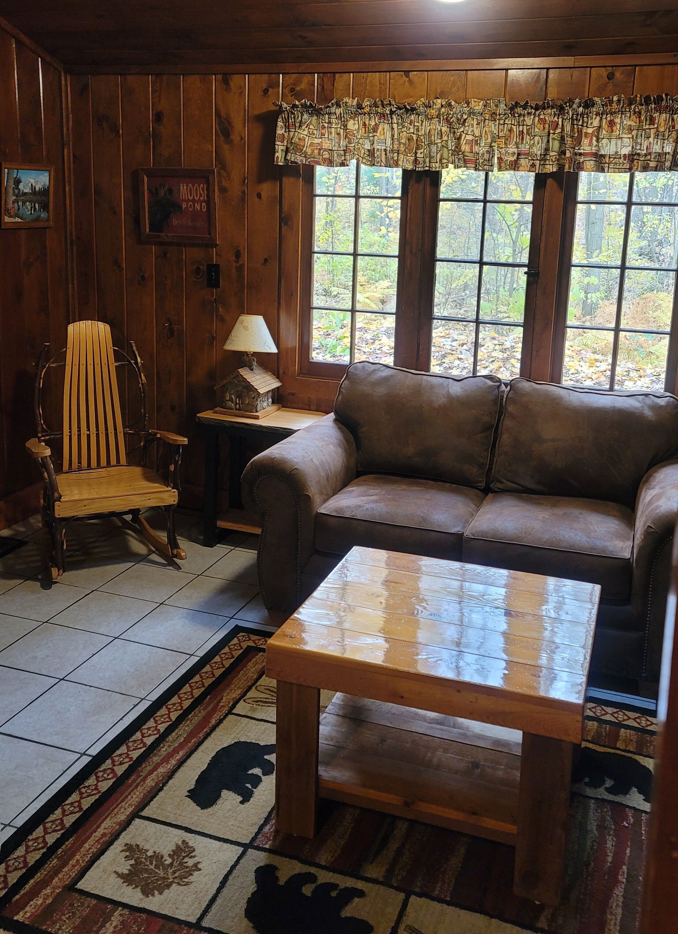 CABIN sleeps 6 Perfect location between Manistee & Ludington