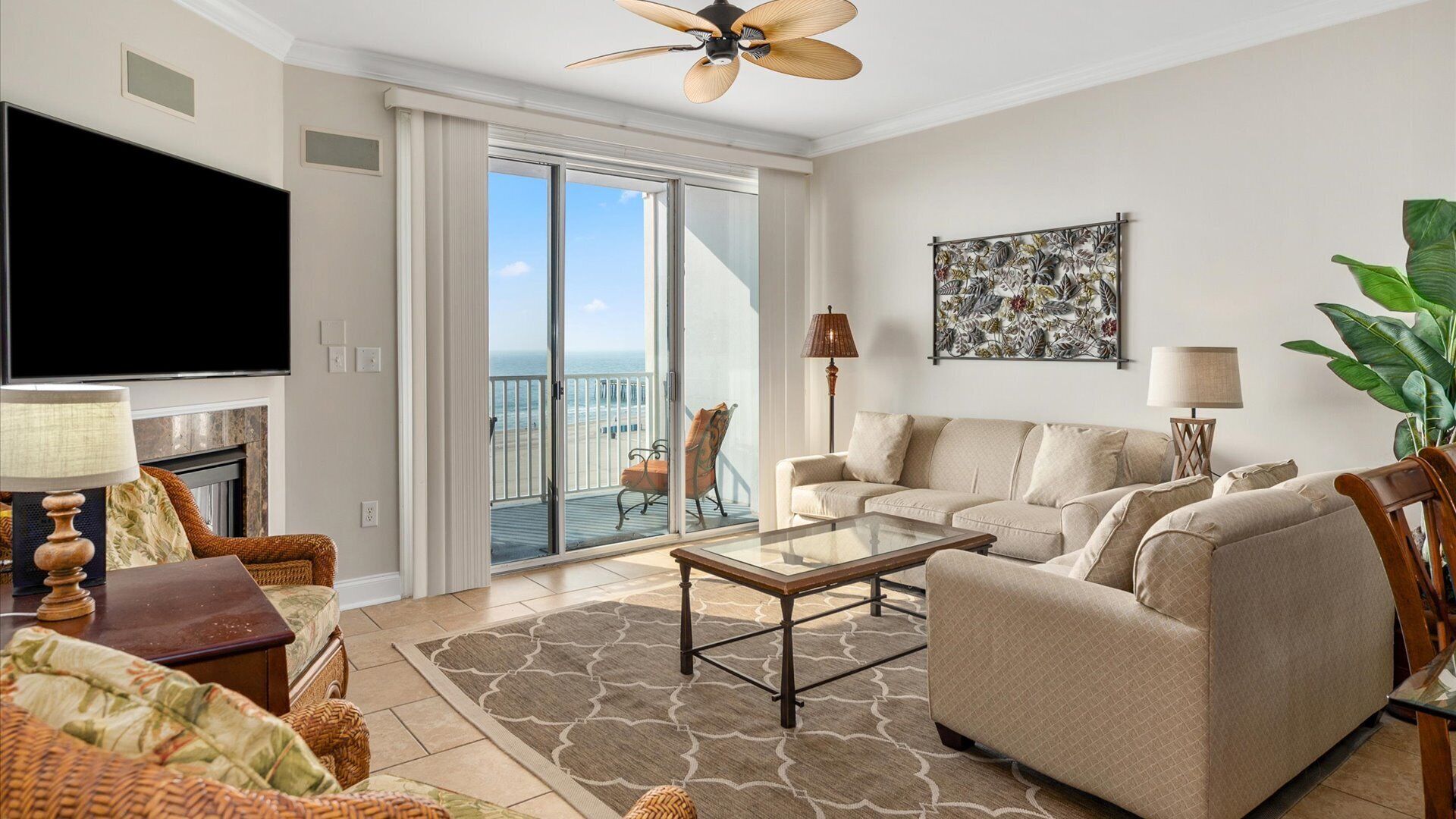 🏖️ Boardwalk Oceanfront unit on Boardwalk, Reduced prices!🏖️